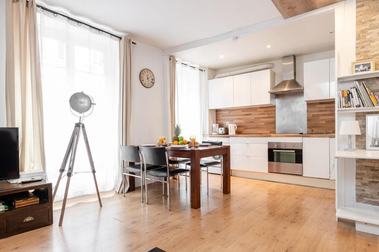 Appartement Eiffel Tower & Rue Cler - Parijs