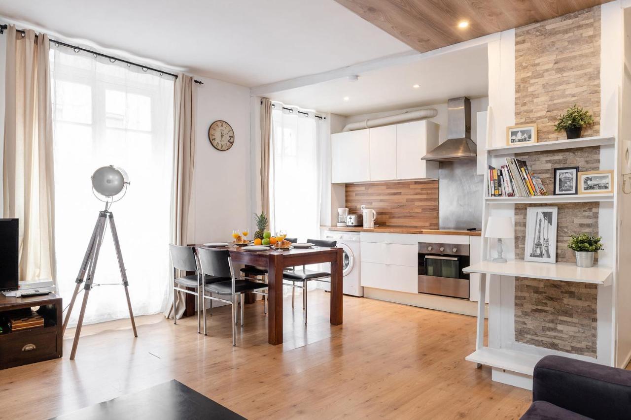 Appartement Eiffel Tower & Rue Cler - Parijs